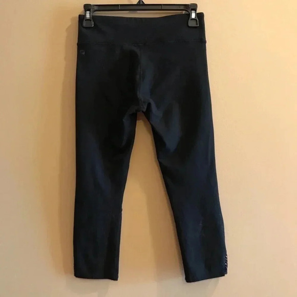 Fabletics Clover Capri Leggings Optical Floral XS - Picture 4 of 9